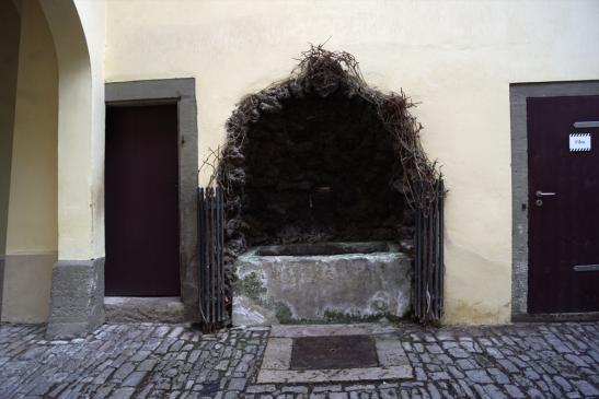 Brunnen im Innenhof des Goethehauses