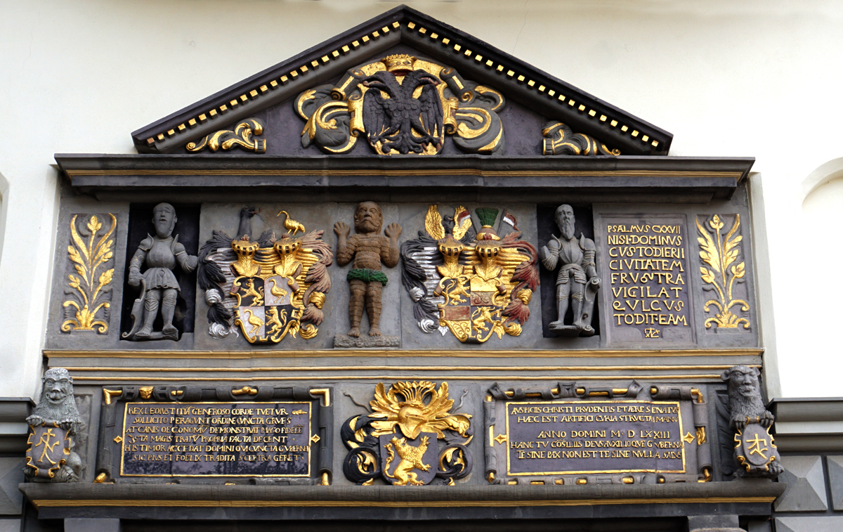 Giebel des Rathauses Gera