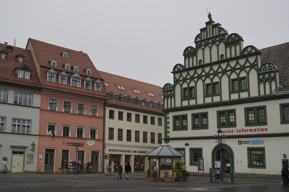 Markt mit Touristinformation